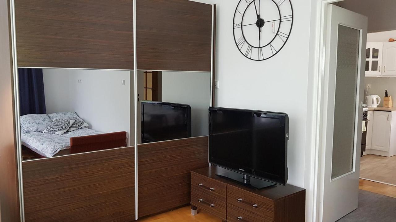 Apartament Tarnow-Moscice Przy Moscie Luaran gambar